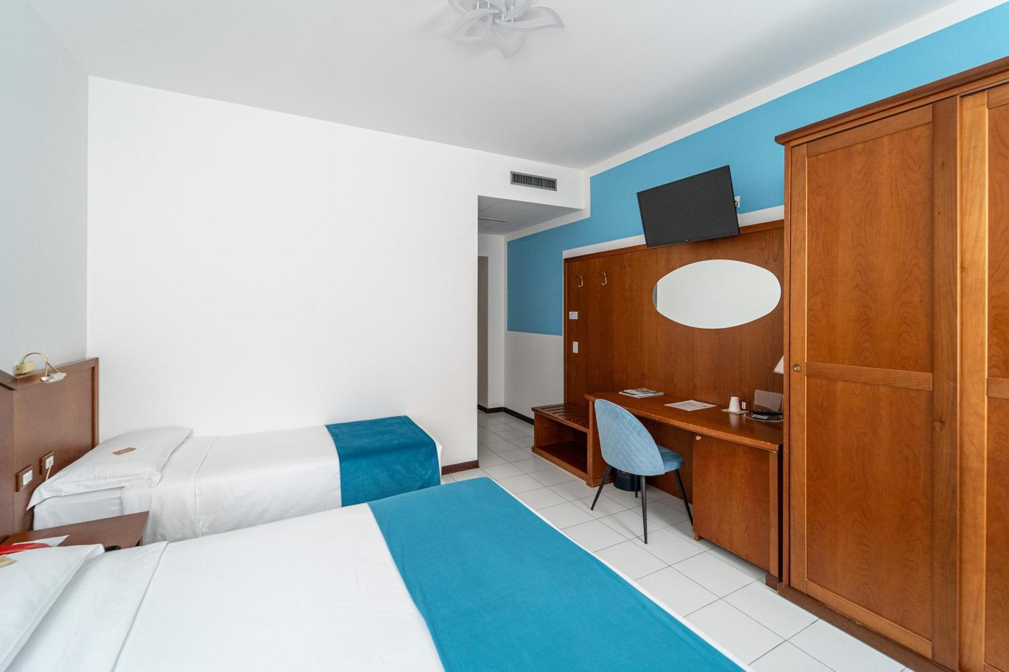 Hotel Italia Trieste Ngoại thất bức ảnh