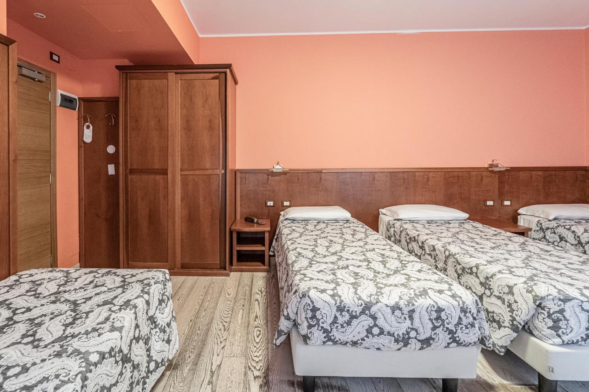 Hotel Italia Trieste Ngoại thất bức ảnh