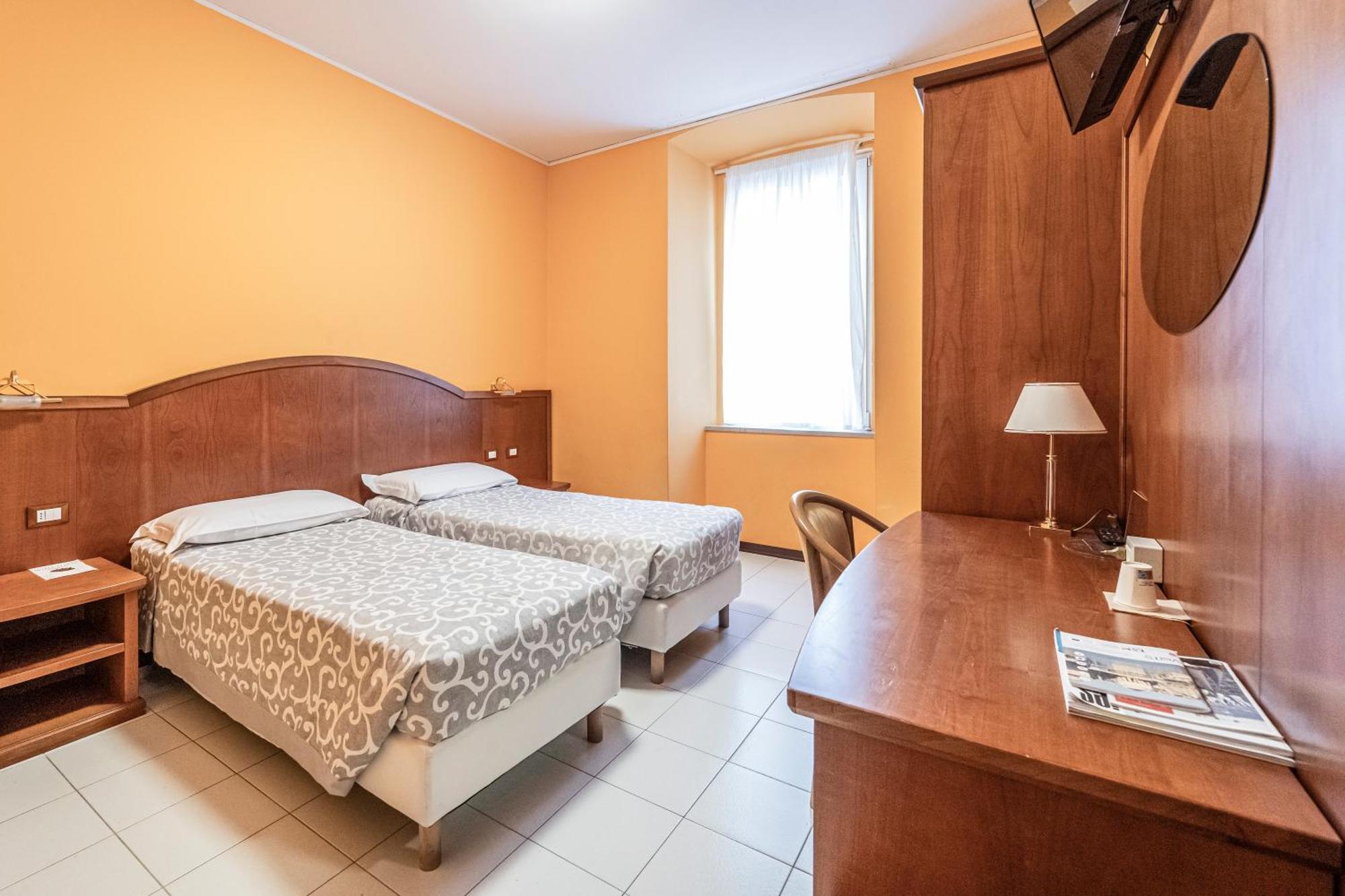 Hotel Italia Trieste Ngoại thất bức ảnh