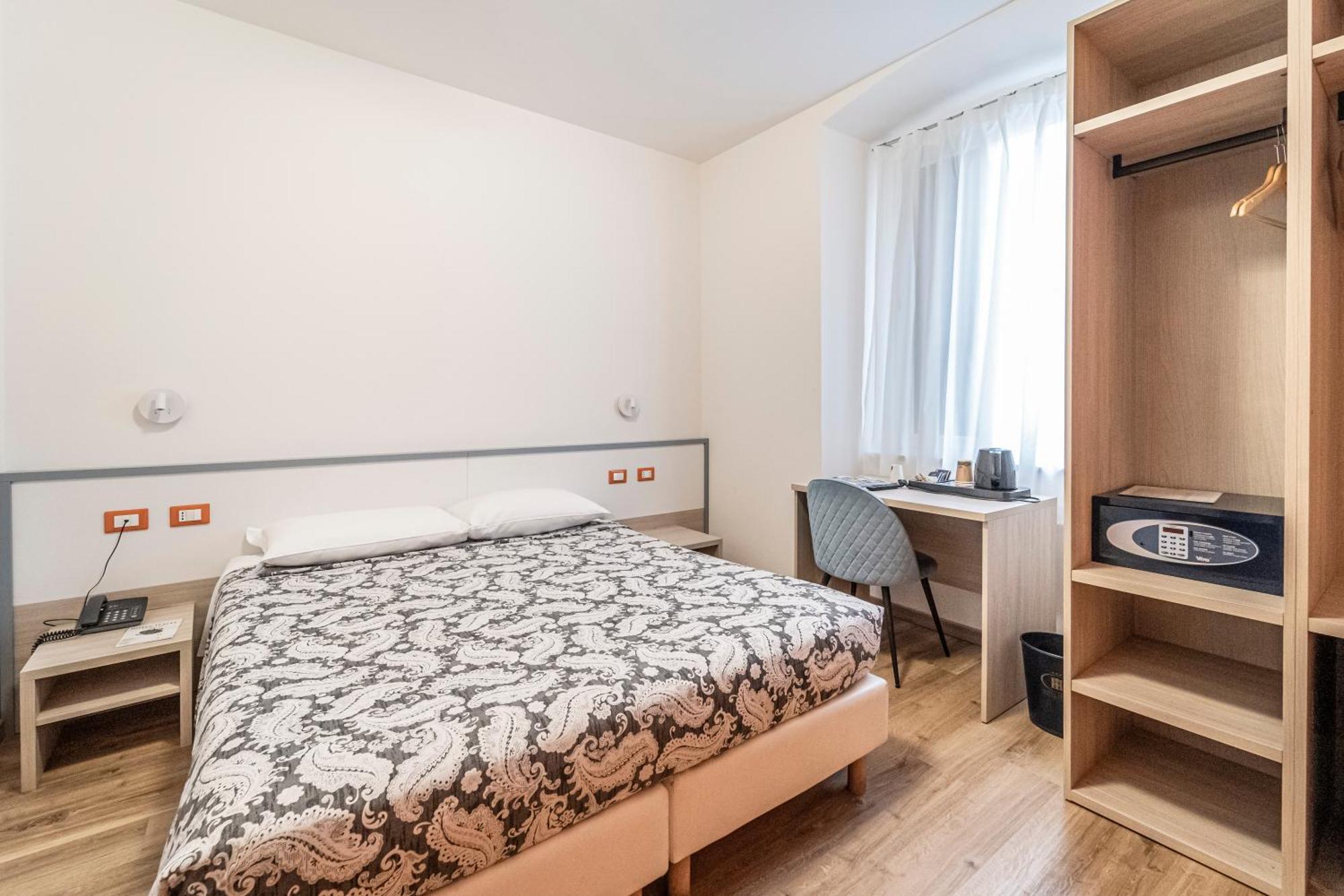 Hotel Italia Trieste Ngoại thất bức ảnh